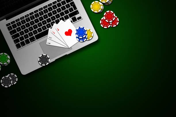 Slot game interface showing reels, bet controls, and payout table on 11bola heylink